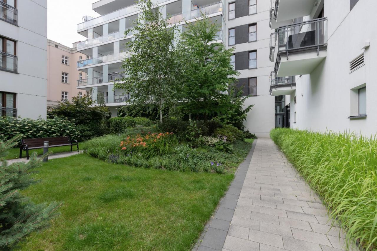 Stylish & Trendy 1 Bedroom Apartment Wola With Parking By Renters Warszawa Zewnętrze zdjęcie