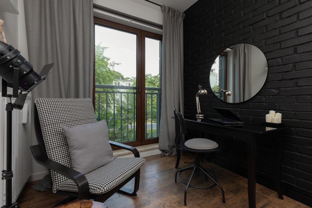 Stylish & Trendy 1 Bedroom Apartment Wola With Parking By Renters Warszawa Zewnętrze zdjęcie